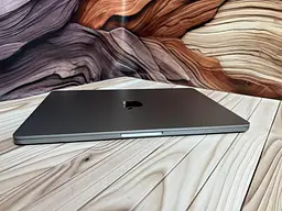 Ноутбук Apple MacBook Air 13.6" 2022 M2/24/512 (WY04J3CTXY) Б/в - мініатюра 8