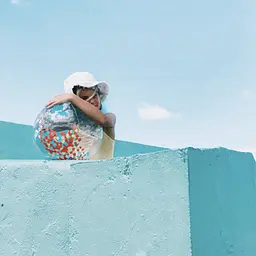 Надувний пляжний м'яч Sunny Life Конфетті (S1PBSNCF) - мініатюра 3
