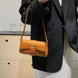 Кросбоді з еко-шкіри зі стильним замком Lilly P4-1588C коричневе - мініатюра 2