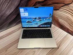 Ноутбук Apple MacBook Pro 14" 2021 M1 Pro/32GB/512GB (MXMXWWWK9P-1) Б/в