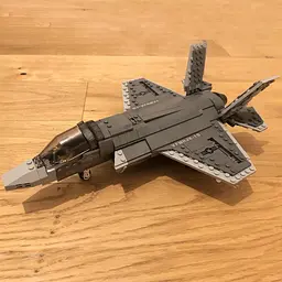 Конструктор XingBao Винищувач F-35 Fighter 646 Деталей - мініатюра 3