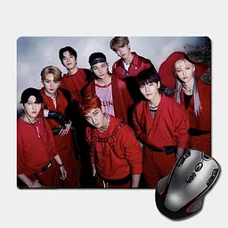 Ігрова поверхня Nextprint Стрей Кідс Червоне - Stray Kids 300 х 250 мм (18954)