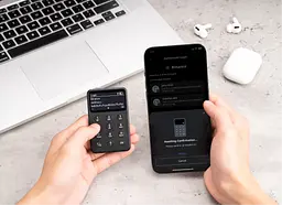 Апаратний криптогаманець SafePal X1 x USDC Limited Edition Black (SUSDCX1Black) - мініатюра 5