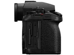 Цифрова фотокамера Panasonic Lumix S DC-S1M2ESE Body - мініатюра 4