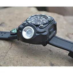 Чоловічий тактичний годинник Besta FlashLight з компасом та ліхтариком - мініатюра 5