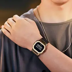 Годинник Casio GM-5600G-9ER