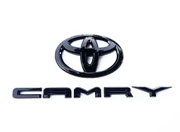 Емблема задня + напис Toyota Camry глянсова Чорна Пластик На скотчі (OEM: PT948-03191-02) - мініатюра 5