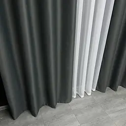 Матові атласні блекаут штори чорного кольору 2шт. 150х270 з білим шифоновим тюлем 500х270, на люверс. ALBO pbe0052588 - мініатюра 4