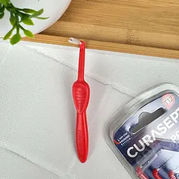 Міжзубний йоржик кутові Curasept Proxi Angle T12, ISO3 (1.2 мм, червона) без ковпачка,1 шт