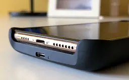 Чохол-акумулятор із бездротовою зарядкою Mophie Juice Pack Access Power Bank 2200 mAh для iPhone XS Max (6.5") Black - мініатюра 5