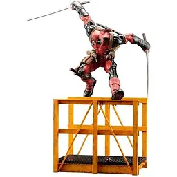 Фігурка Дедпул Уейд Уілсон в стрибку Deadpool Wade Wilson Jump Hurdle 30см DP 60.137