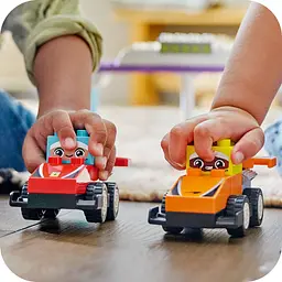Конструктор LEGO DUPLO Автомобілі для перегонів і пілоти команд Формули-1, 70 деталей (10445) - мініатюра 9