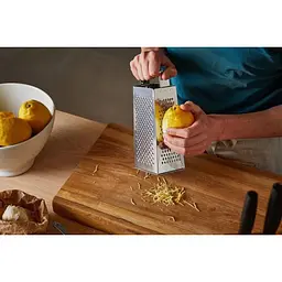 Тертка Fiskars Essential чотиристороння 23 см (1023798) - мініатюра 3