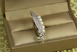 Брошка Xuping Jewelry Стручок з перлинами 4 см срібляста - мініатюра 2