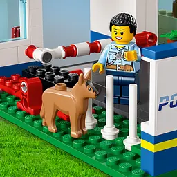 Конструктор LEGO City Поліцейська дільниця 668 деталей (60316) - мініатюра 9