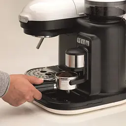 Кавоварка еспресо Ariete 1318 Black/White (6609949) - мініатюра 3