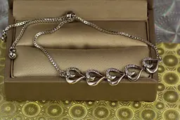 Браслет Xuping Jewelry регульований на бігунці п'ять сердець сріблястий