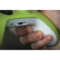 Геймпад Microsoft Wireless Electric Volt (QAU-00022) - мініатюра 9