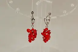 Сережки No Name підвіски гроно корал 3,5 см сріблясті