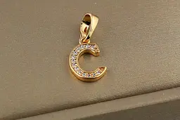 Кулон Xuping Jewelry літера С 1,2 см золотистий