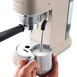 Кавоварка ріжкова еспресо Delonghi Dedica Arte EC 885.BG Beige UA - мініатюра 2