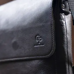 Чоловіча шкіряна сумка GRANDE PELLE 21х23х4,5 см sum0012522 - мініатюра 9