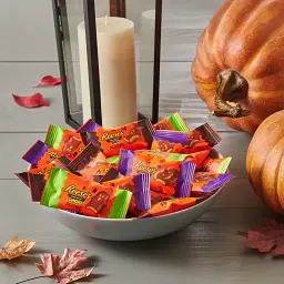 Шоколадні цукерки Reese's Halloween Assorted з арахісовим маслом 408г - мініатюра 4