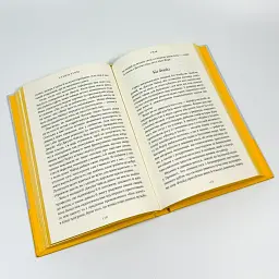 Смак свободи. Мої історії про життя та їжу — Стенлі Туччі | Артбукс, книга українською, нова, тверда - мініатюра 4