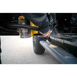 Автомобільний компресор Stanley FATMAX 3в1, 20 В, 10 бар, вага 2.95 кг (без АКБ та ЗП) (SXVI02001) - мініатюра 9