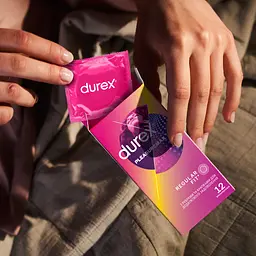 Презервативи латексні з силіконовою змазкою Durex Pleasuremax, з ребрами та крапками, 12 шт (5038483204016) - мініатюра 6