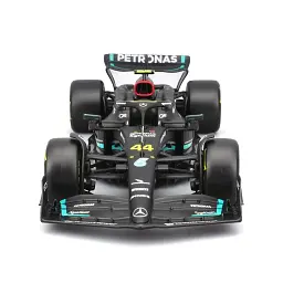 Автомодель з фігуркою – MERCEDES-AMG PETRONAS F1 W15 (2024) (1:24) - мініатюра 6