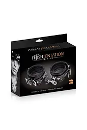 Наручники Fetish Tentation Premium Patent Leather Handcuffs, знімний ланцюжок