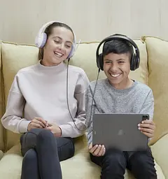 Навушники Belkin Over-Ear Soundform Inspire Wireless (AUD006BTBLK) - мініатюра 2