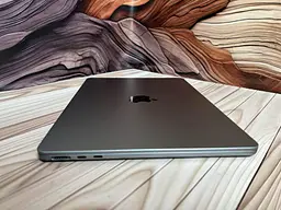 Ноутбук Apple MacBook Air 13.6" 2022 M2/24/512 (WY04J3CTXY) Б/в - мініатюра 6