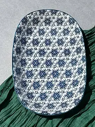 Тарілка овальна, синя зірка, 28x18,5x3,5 см "Тригір'я"