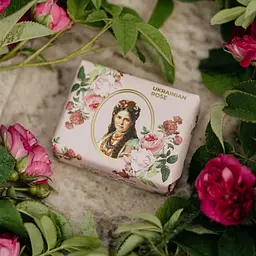 Зволожуюче і тонізуюче мило з екстрактом дамаської троянди Ukrainian Rose 100 г - мініатюра 3