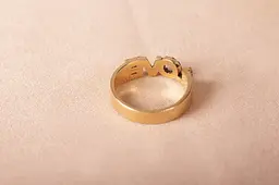 Каблучка LOVE з жовтого золота з фіанітами K-0156 - мініатюра 3