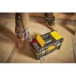 Ящик для інструментів Stanley ESSENTIAL Cantilever, 19", 490х290х250 мм, з металевими зам (STST83397-1) - мініатюра 5
