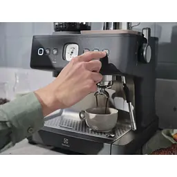 Кавоварка Electrolux рожкова, 3 л зерно+мелена - мініатюра 9