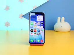 Смартфон Apple iPhone 15 Pro 128GB White Titanium (MTUW3) Б/В [173740] - мініатюра 2