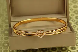 Браслет бэнгл Xuping Jewelry Сияние сердца 60 мм на руку от 17 до 19 см золотистый - миниатюра 2