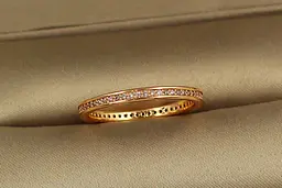 Кільце Xuping Jewelry доріжка в обідку з камінням по колу р 18 золотисте