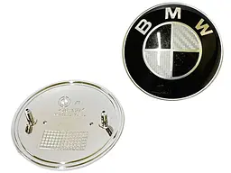 Емблема капота Bmw Бмв ф82мм (між штирями 56мм) Карбон ОЕМ 51148132375 - мініатюра 2