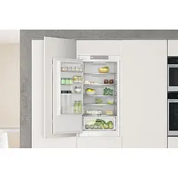 Холодильник Whirlpool WHC18 T311 з морозильною камерою - мініатюра 4