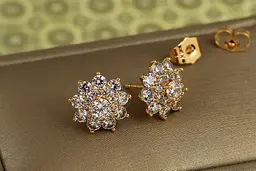 Сережки гвоздики Xuping Jewelry пухнаста сніжинка 1.3 см золотисті