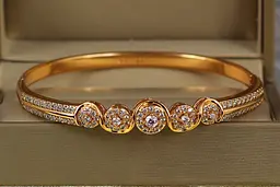 Браслет бенгл Xuping Jewelry П"ять світил 60 мм 8 мм на руку від 17 см до 19 см золотистий