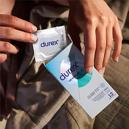 Презервативи латексні з силіконовою змазкою Durex Invisible, ультратонкі, 12 шт. (5052197049619) - мініатюра 6