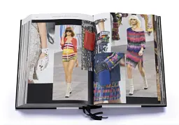 Chanel Catwalk. The Complete Collections - мініатюра 7