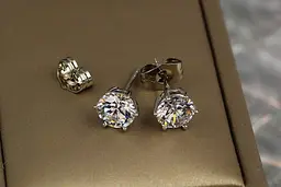 Сережки гвоздики Xuping Jewelry камінці на шість кріплень 7 мм сріблясті - мініатюра 2