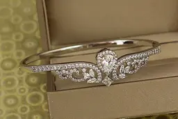 Браслет бенгл Xuping Jewelry Воцаріння 60 мм на руку від 17 см до 19 см сріблястий